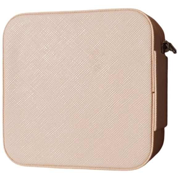 Jewlery Making Kit - With Jewlery Box & Jewlery - Picture 10 of 15